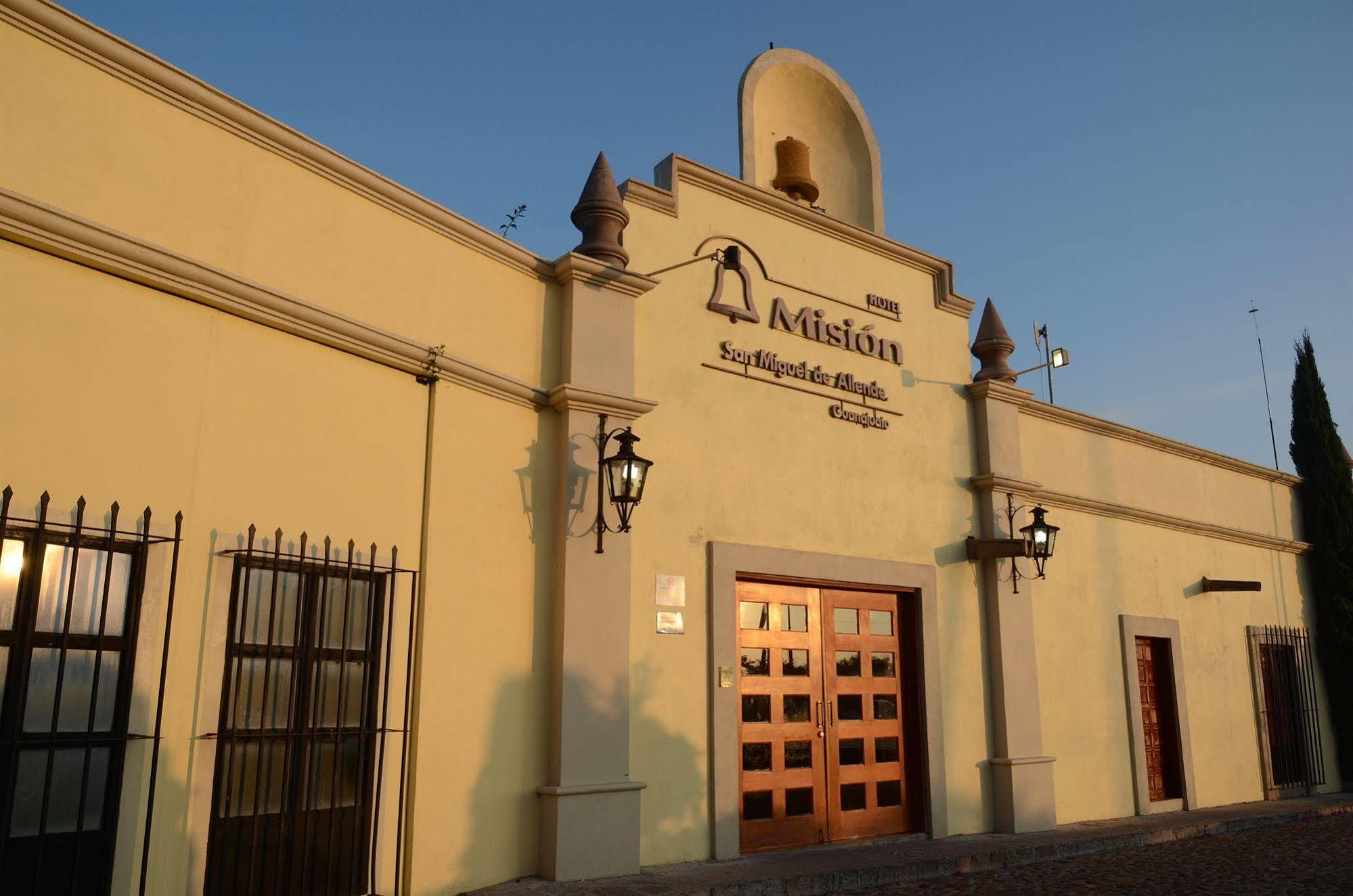 Mision San Miguel De Allende Bagian luar foto